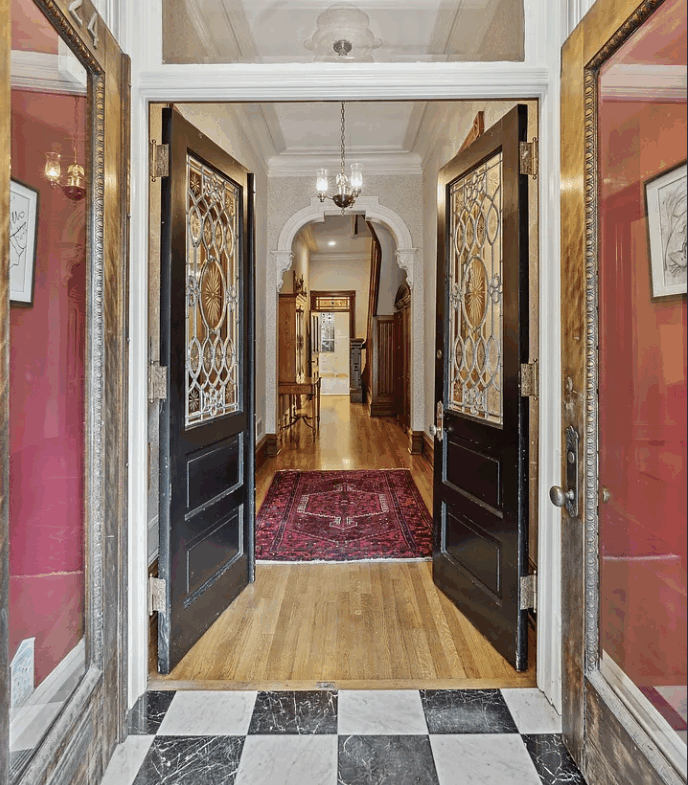 2124 N. Cleveland, Victorian-era gem in Lincoln Park.